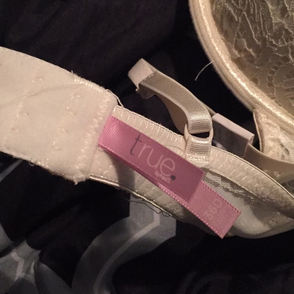 Bra - Picture 3 of 3